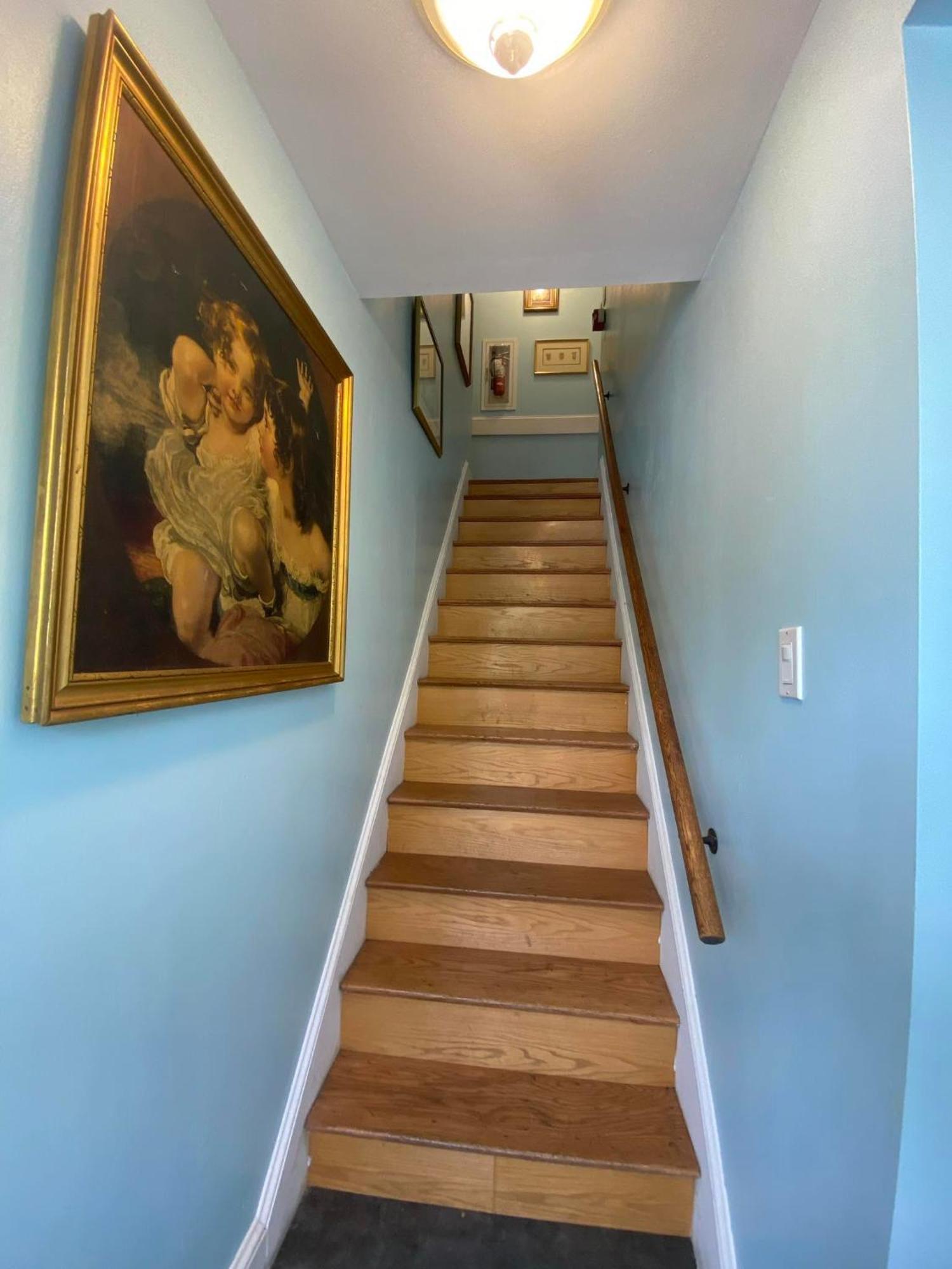 Greystone Manor Bed & Breakfast Bird-in-Hand Екстер'єр фото