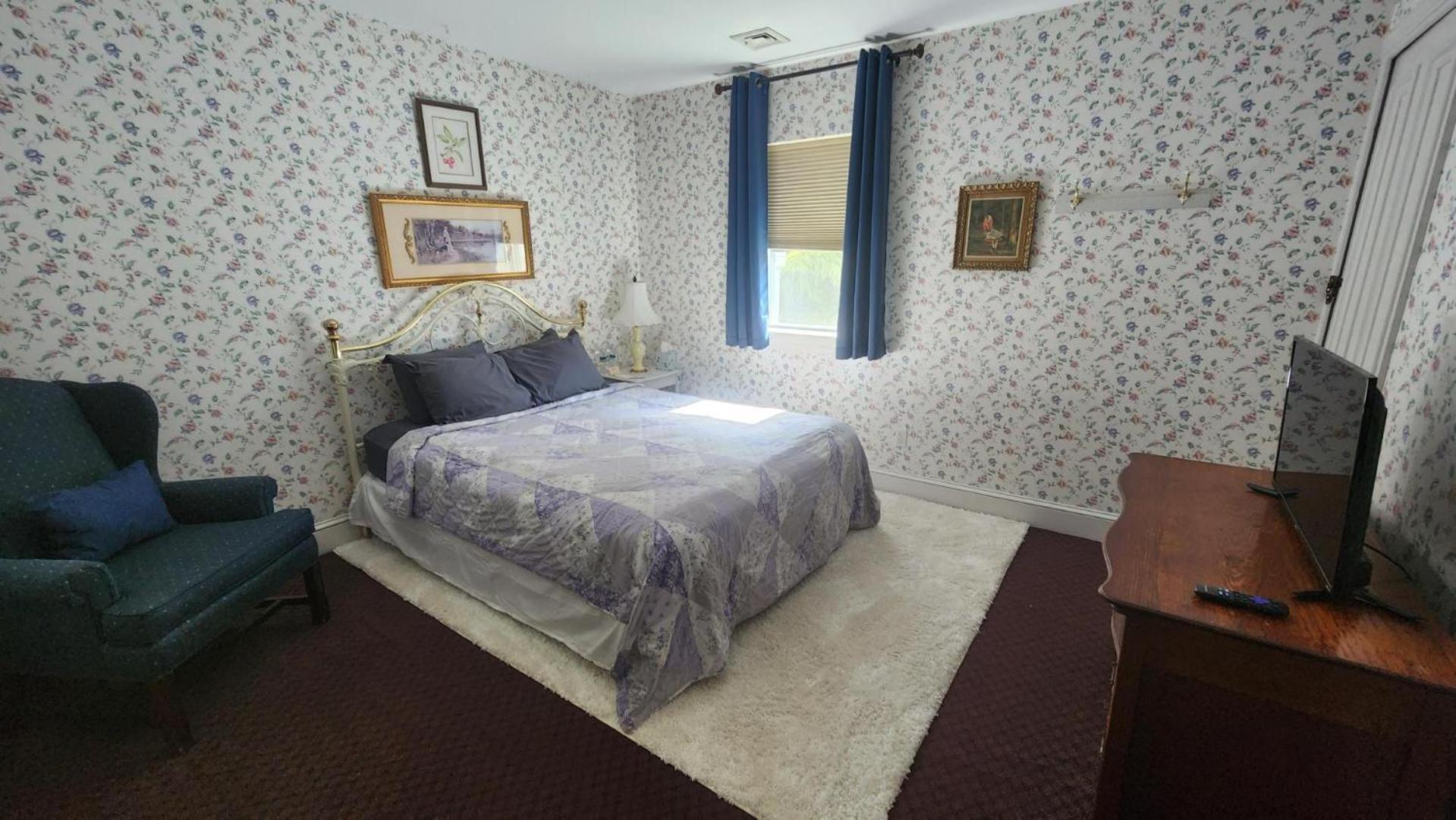 Greystone Manor Bed & Breakfast Bird-in-Hand Екстер'єр фото